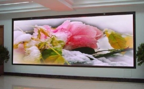 成都led顯示屏廠家：選購led顯示屏需注意哪些事項(xiàng)？